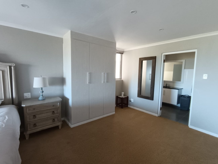 5 Bedroom Property for Sale in Kleinbaai Western Cape